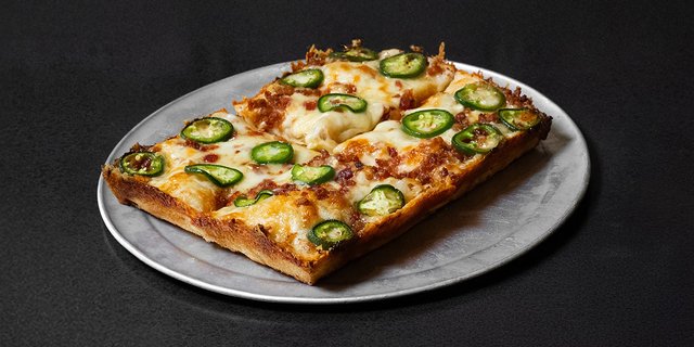 The Jalapeño Poppa Pizza