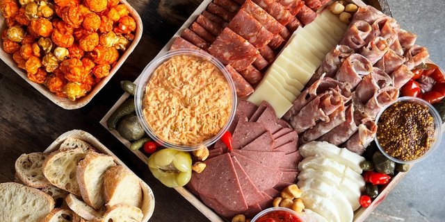 Delicatessen Board