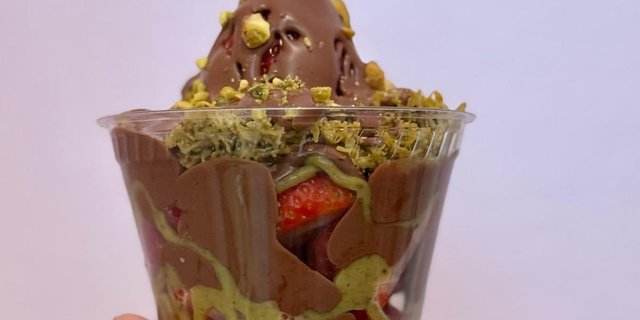 Dubai Strawberry Cup