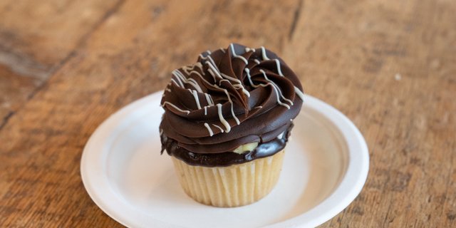 Boston Cream Cupcake