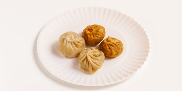 Momos