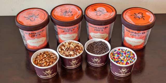 Small Crowd Ice Cream Package