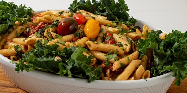 Penne Mozzarella Salad