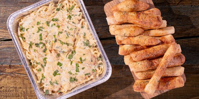 Gluten-Free Fettuccine Alfredo w/ Chicken