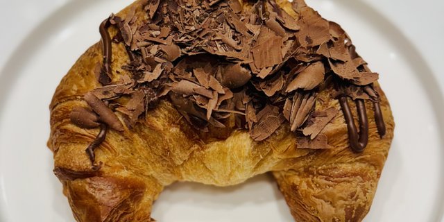 Nutella Croissant