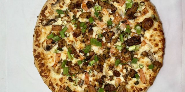 Garlic Chicken Pizza