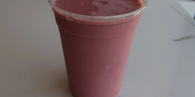 Strawberry & Banana Smoothies