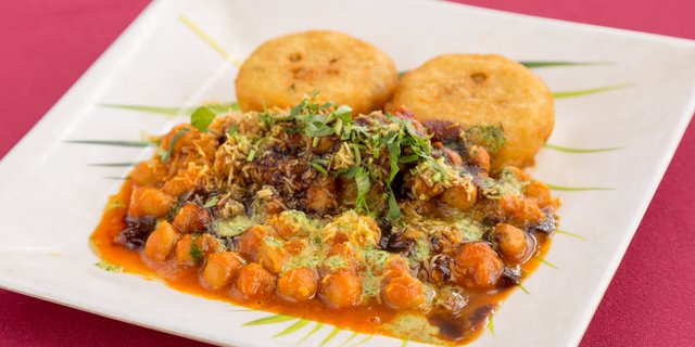 Aloo Tikki Chaat