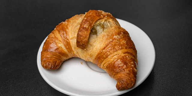 Pistachio Croissant