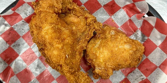 Broasted Chicken Gold Buffet