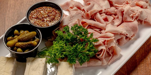 Charcuterie & Cheese Board