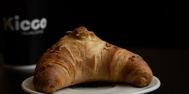 Almond Croissant