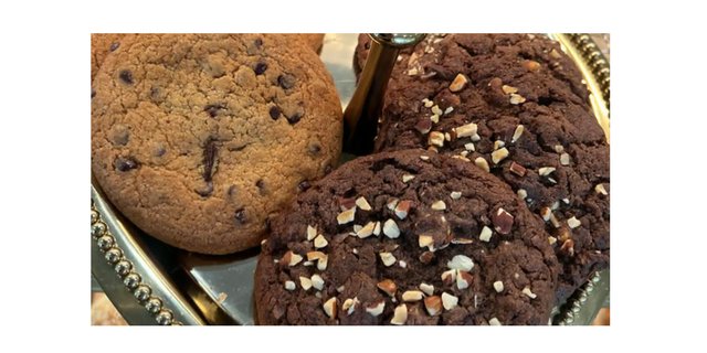 Dozen Cookie Box