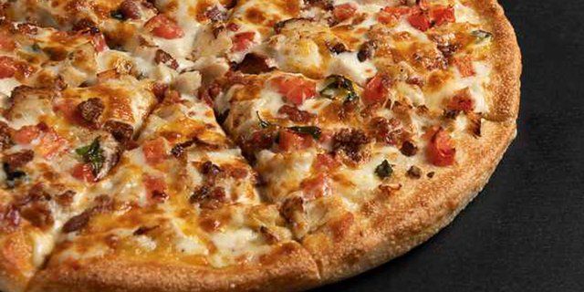 Alfredo Pomodoro Pizza