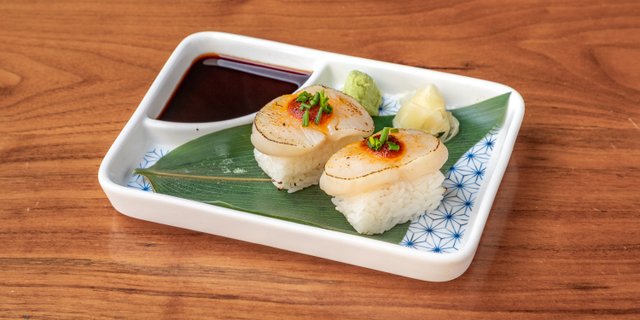 Aburi Hotate Sushi