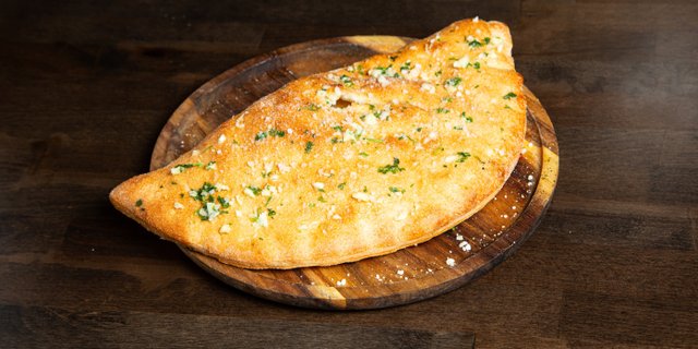 Calzone Protein