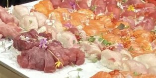 Sashimi & Nigiri Small Platter