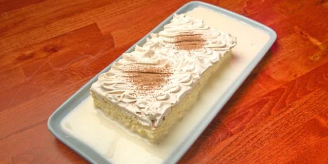 4 Leches (12 Pieces)