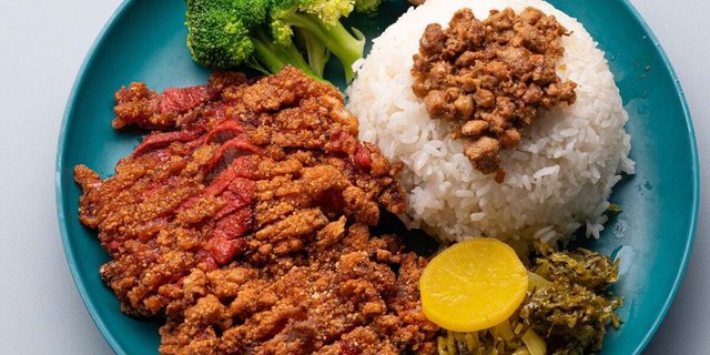 Special Fried Fatty Red Pork Rice Boxed Lunch