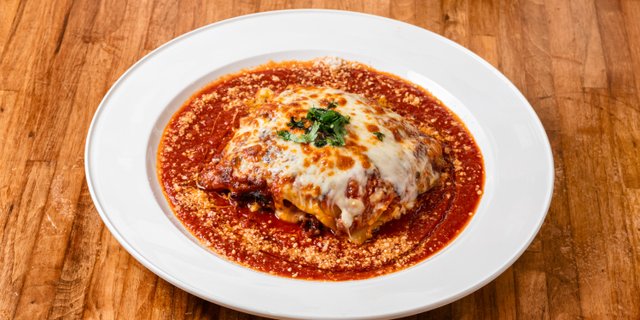 Beef Lasagna Tray