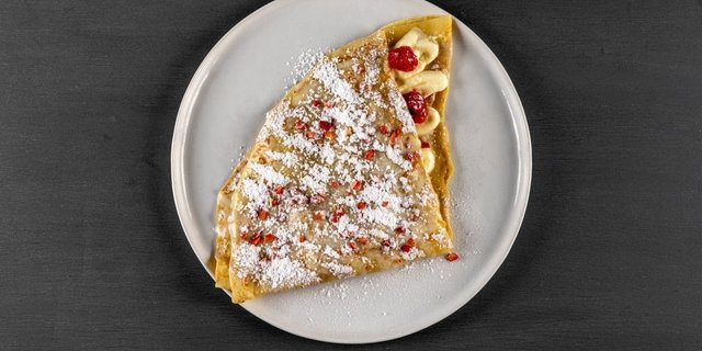 Raspberry Cream Crepe