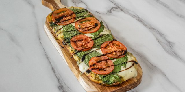 Margherita Flatbread