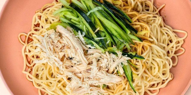 Shredded Chicken Cold Peanut Noodle Boxed Lunch