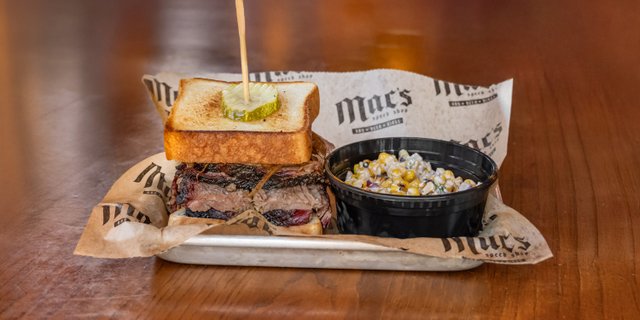 Slided Brisket Sandwich Boxed Lunch