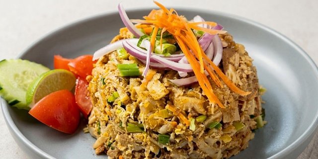 Chicken Kothu Party Tray