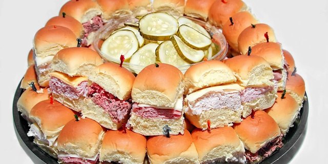 48 Mini Sandwiches
