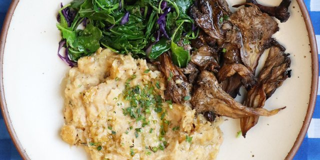 White Bean Stifado