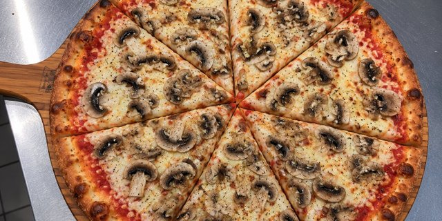 Vegan Mushroom Pizza