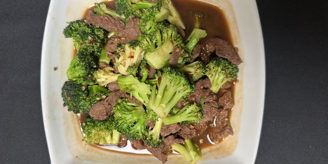 Garlic Broccoli Stir-Fry