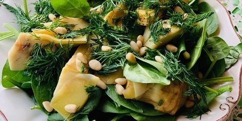 Spinach-Artichoke Salad Tray