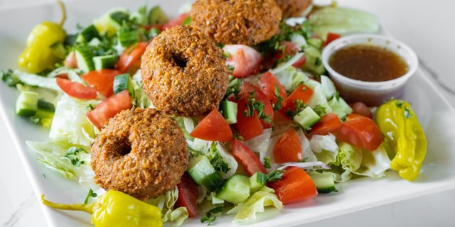 Vegan Falafel Salad