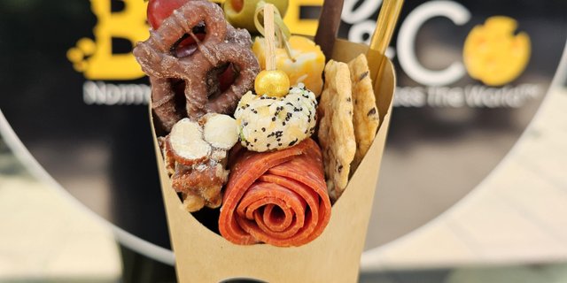 14oz Charcuterie Cups