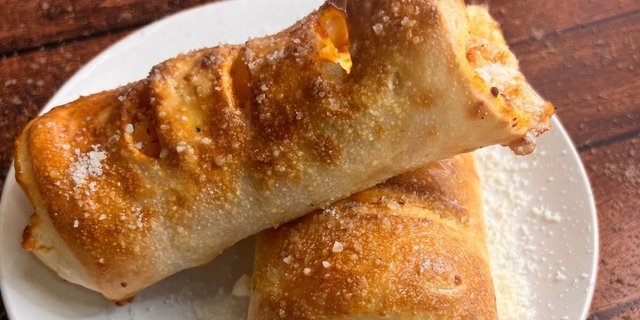 Buffalo Chicken Stromboli