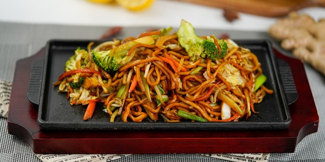 Vegetable Lo Mein