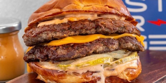 Double Classic Stormburger