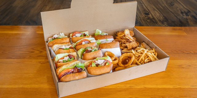 Turf Club Sandwich Box