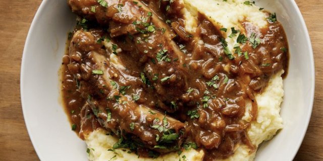 Country-Style Bangers & Mash