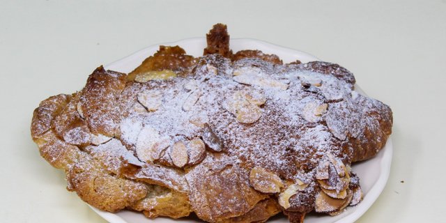 Almond Croissant