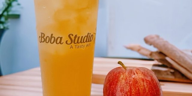 Hibiscus Apple Kiss Iced Tea