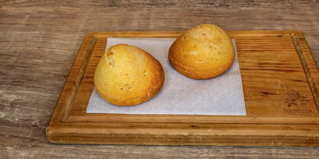 Pandebono Tray