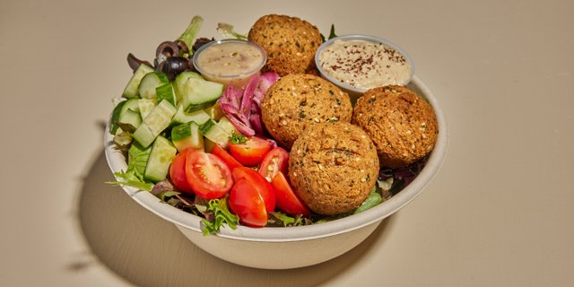 Vegan Falafel Salad