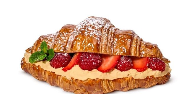 Hazelnut Berry Croissant