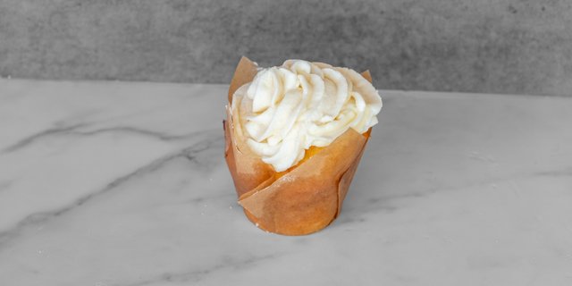 Lemon Blueberry Cupcake