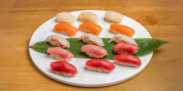 Royal Sushi Box