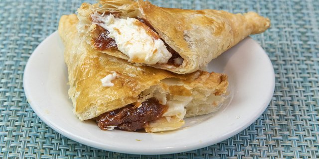 Guava & Cheese Pastelitos