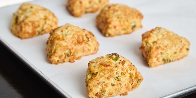 12 Mini Cheddar Scallion Scones